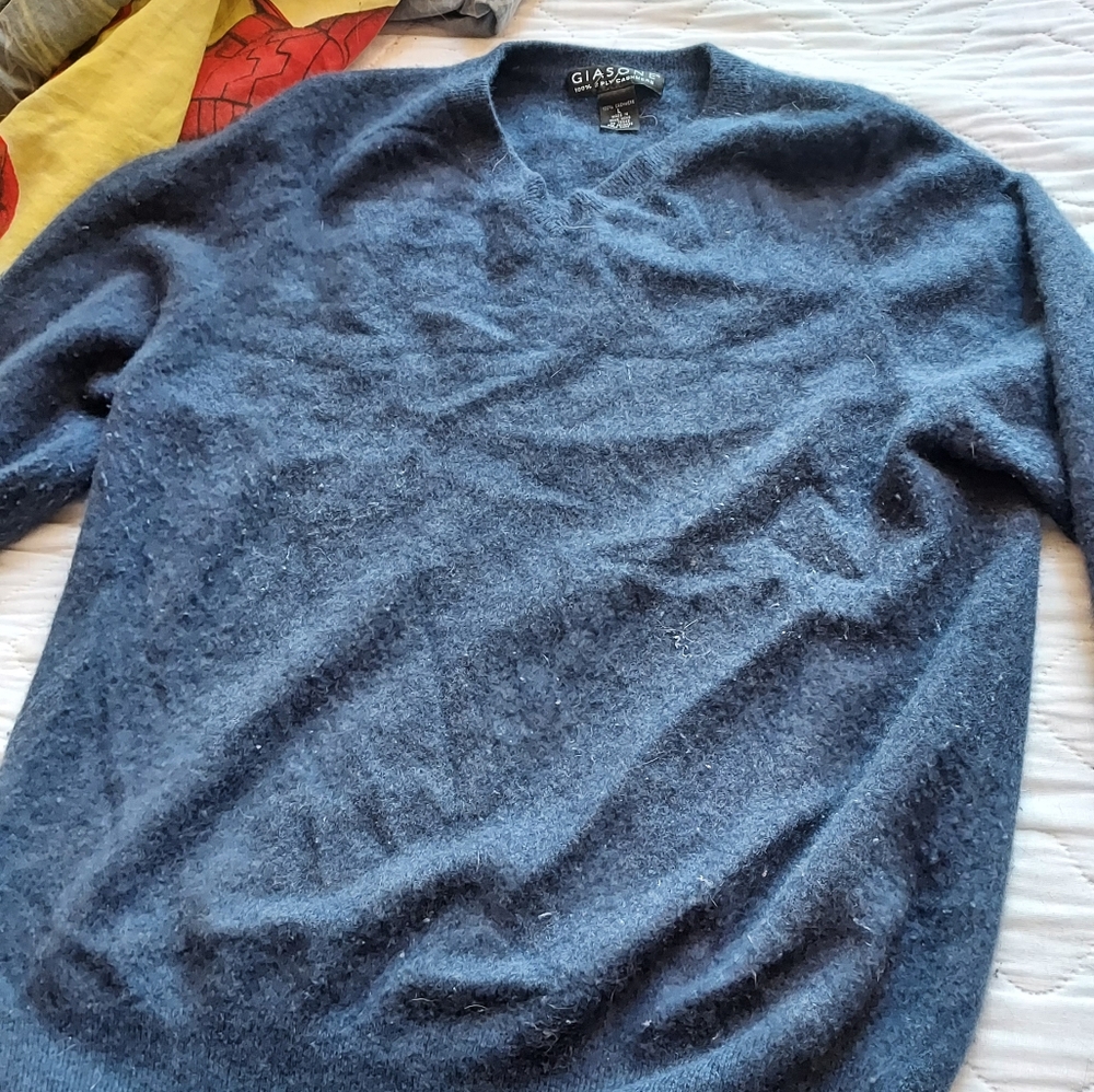Women's cashmere sweater